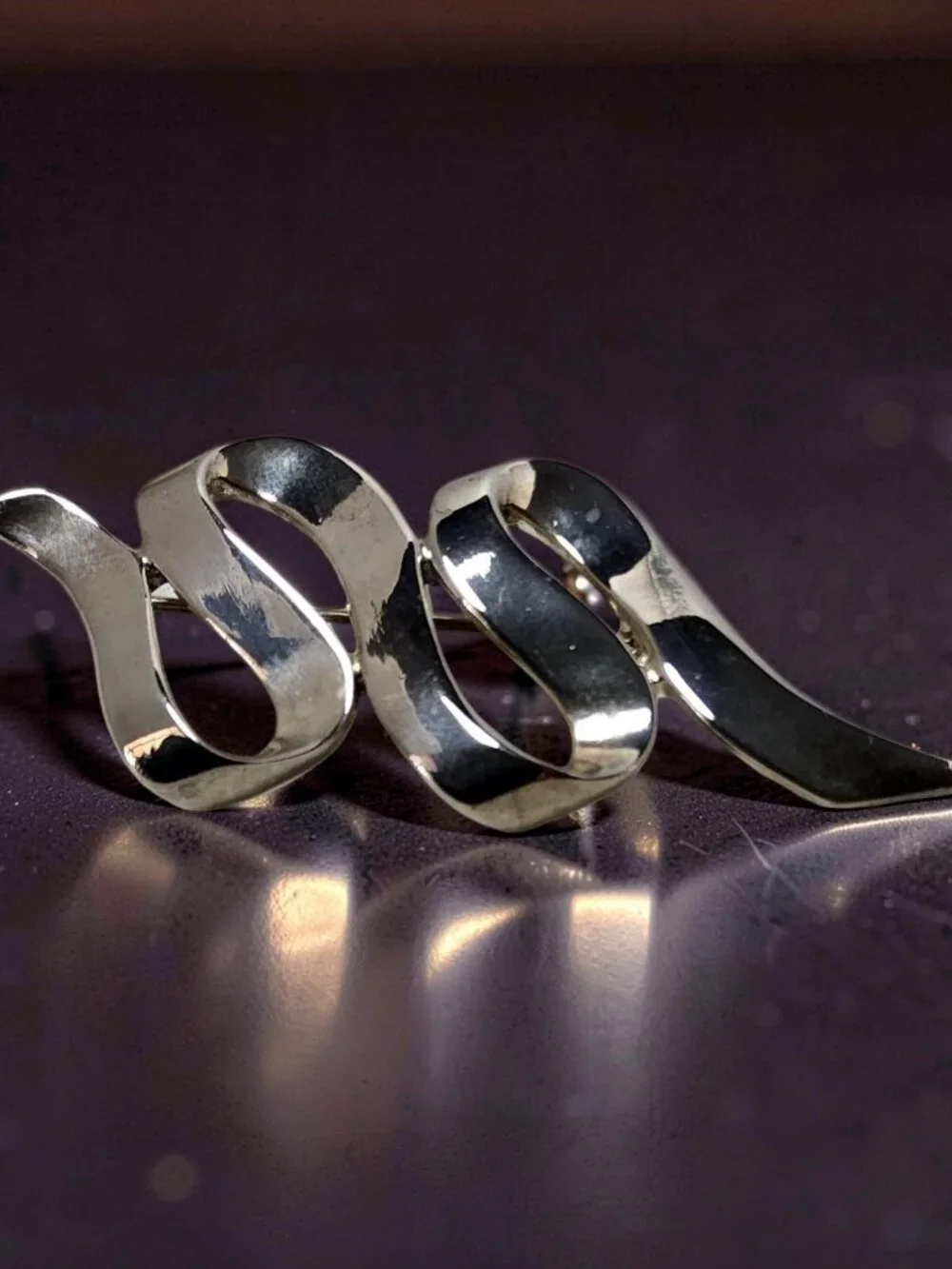 Vintage M Jent Silvertone Ribbon Brooch Pin